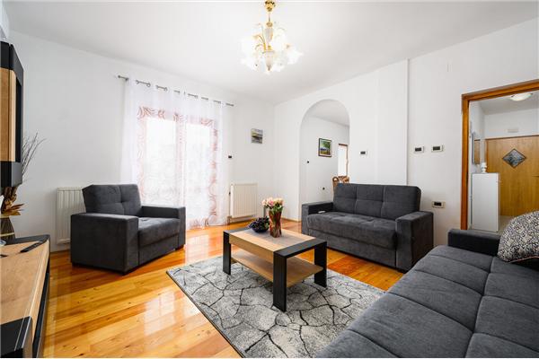 Apartment A1, for 6 persons