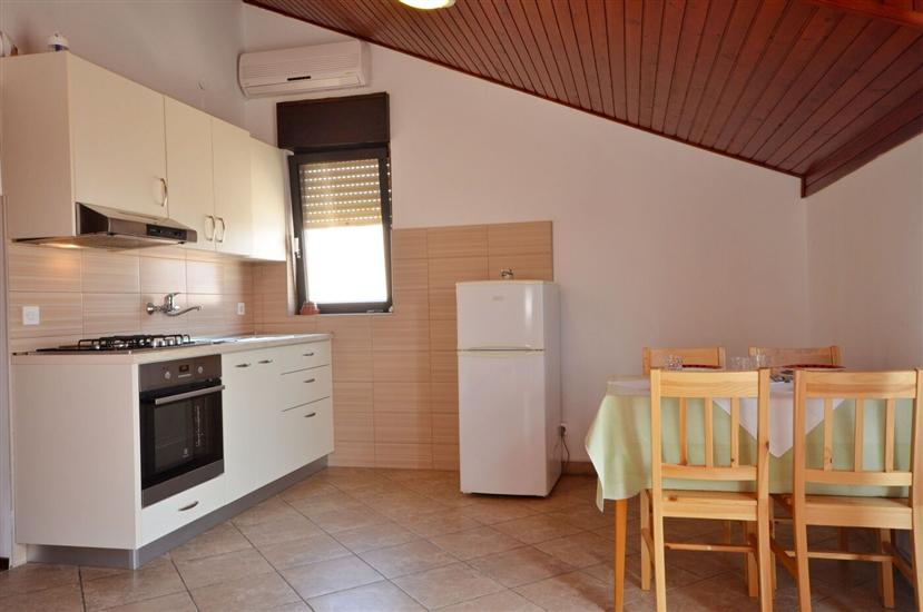Apartment A8, for 4 persons