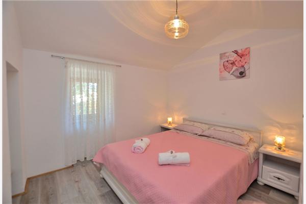 Apartment A1, for 5 persons