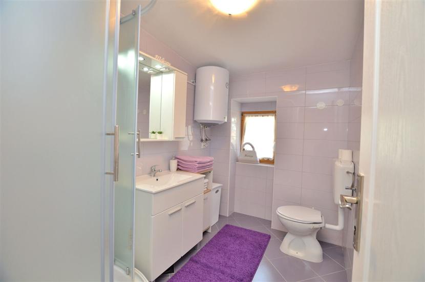 Apartment A1, for 5 persons