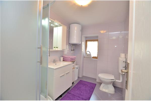 Apartment A1, for 5 persons