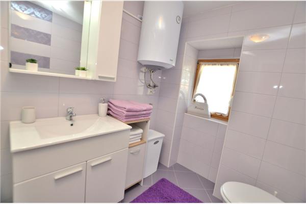 Apartment A1, for 5 persons