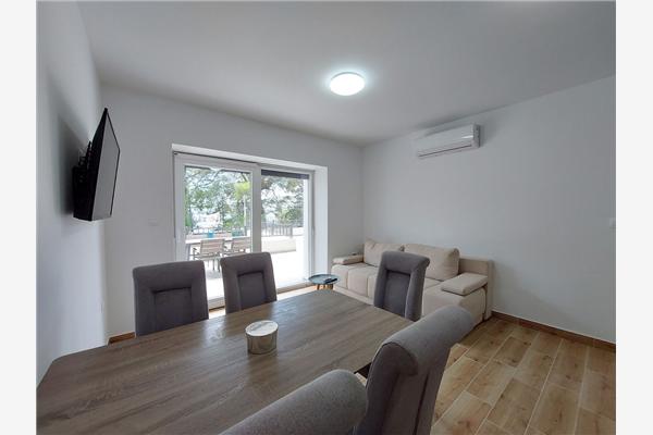 Apartment A1, for 6 persons