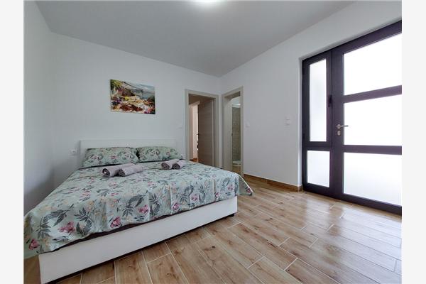 Apartment A1, for 6 persons