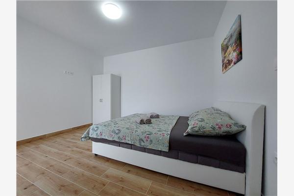 Apartment A1, for 6 persons