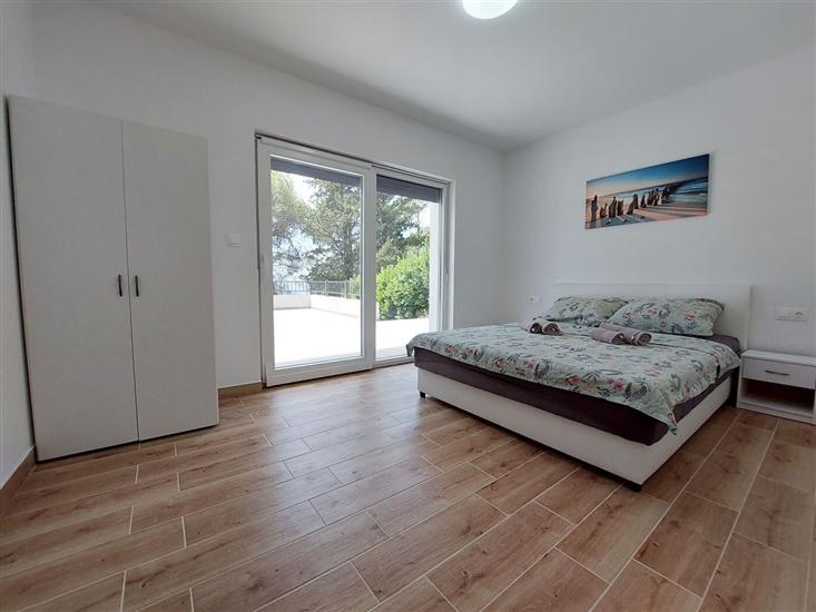 Apartment A1, for 6 persons