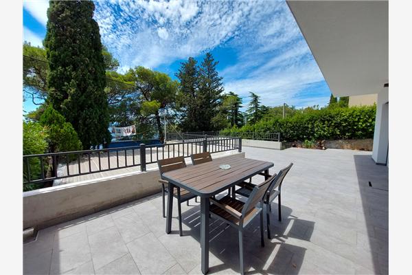 Apartment A1, for 6 persons