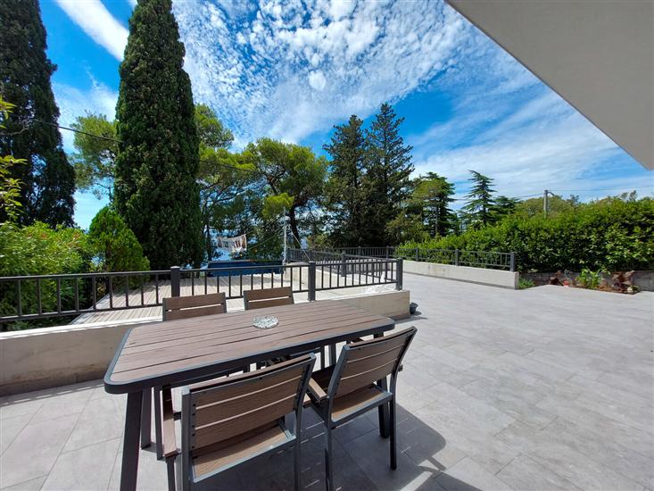 Apartment A1, for 6 persons