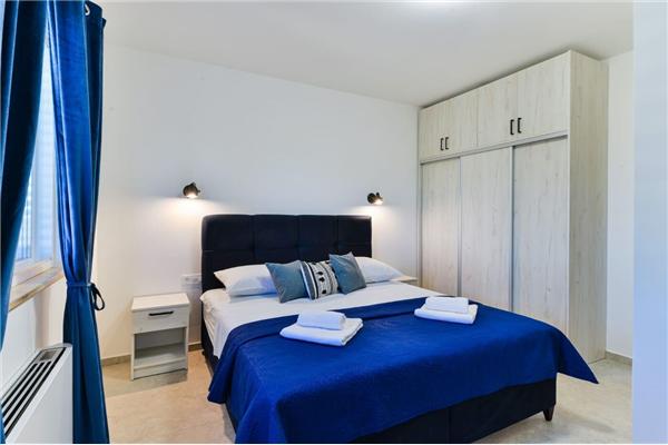 House K1, for 8 persons