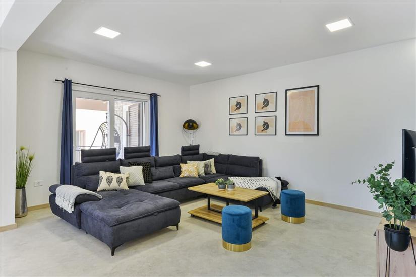 House K1, for 8 persons