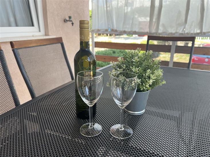 Apartment A2, for 5 persons