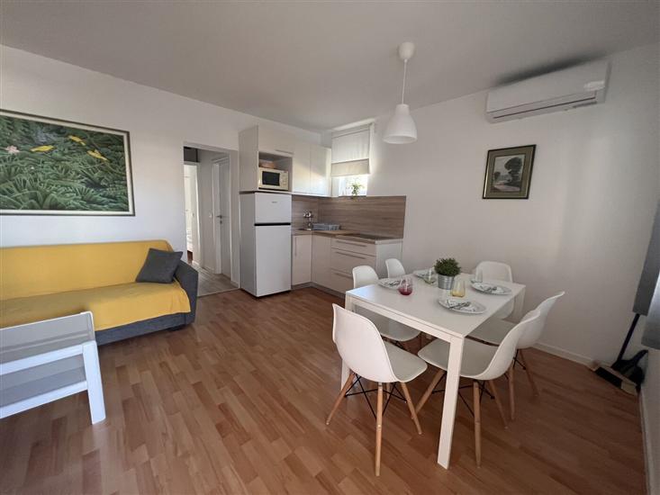 Apartment A2, for 5 persons
