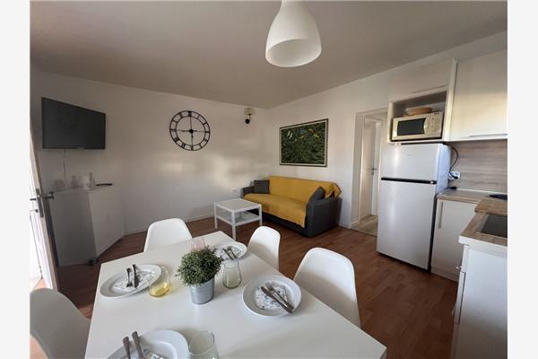 Apartment A2, for 5 persons