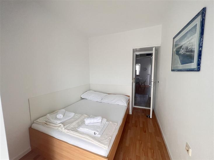 Apartment A2, for 5 persons