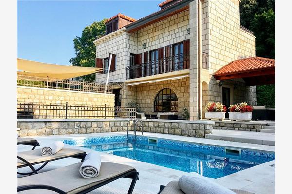 House K1, for 9 persons