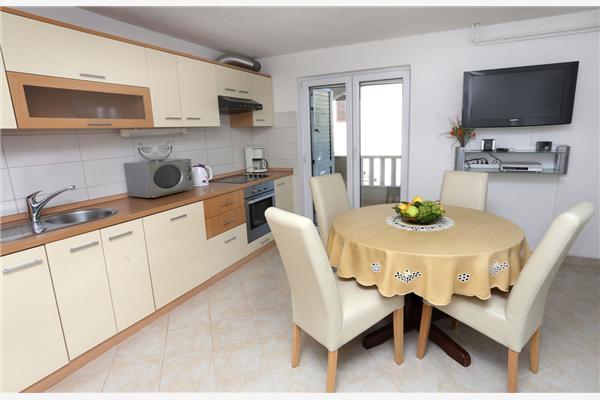 Apartment A1, for 4 persons