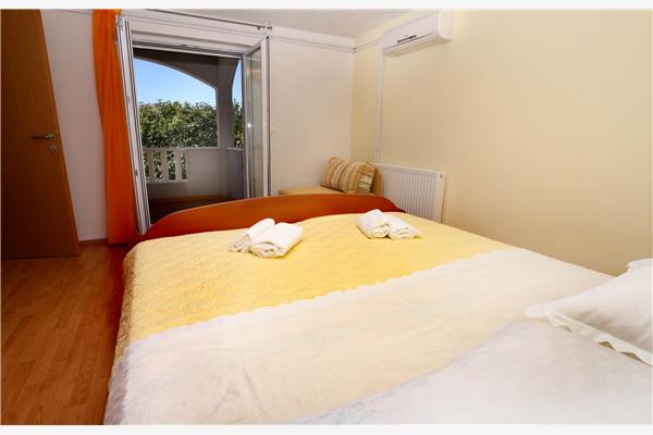 Apartment A1, for 4 persons