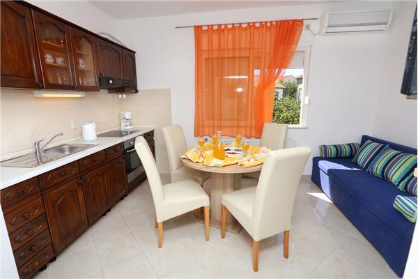Apartment A2, for 4 persons