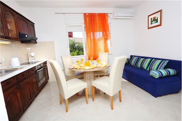 Apartment A2, for 4 persons