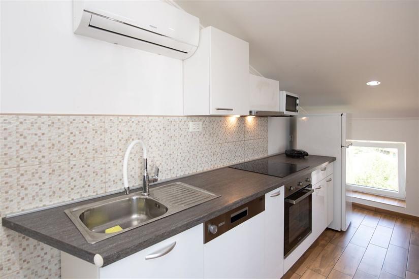 Apartment A2, for 6 persons