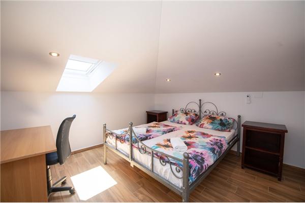 Apartment A2, for 6 persons