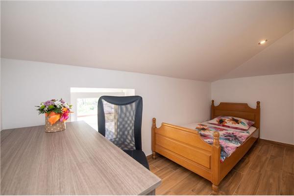 Apartment A2, for 6 persons