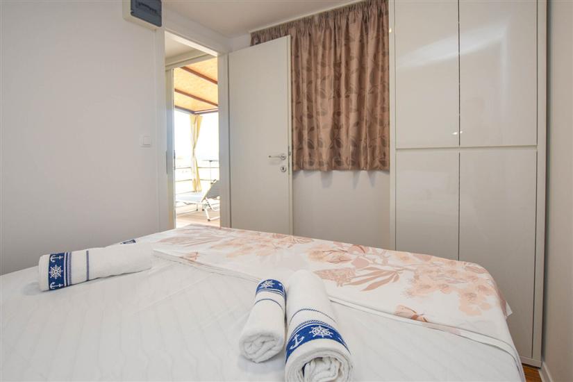 Apartment A4, for 4 persons