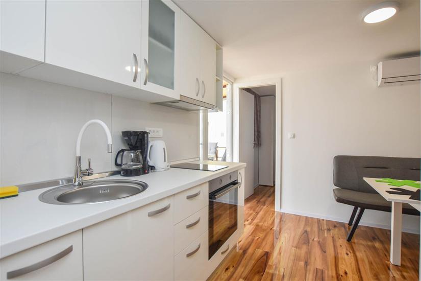 Apartment A4, for 4 persons