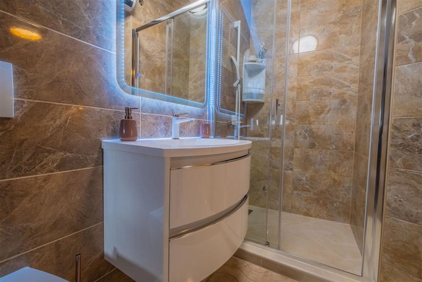 House K1, for 9 persons