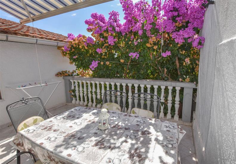 Apartment A1, for 6 persons