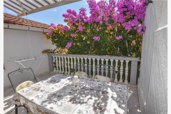 Apartment A1, for 6 persons