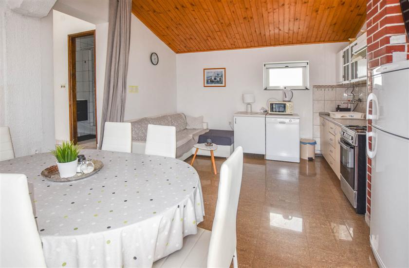 Apartment A1, for 6 persons