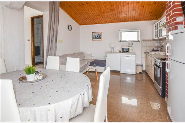 Apartment A1, for 6 persons