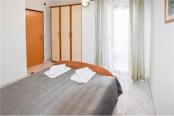 Apartment A1, for 6 persons