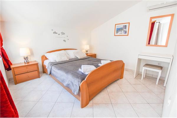 Apartment A1, for 6 persons