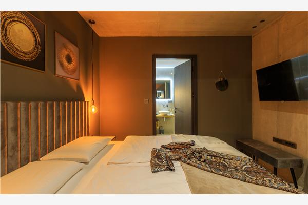 House K1, for 8 persons