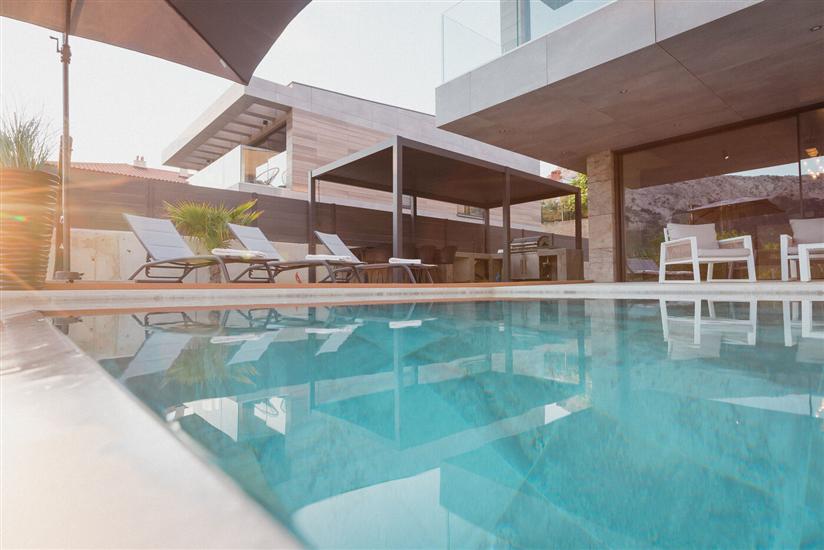 Villa Lorkia