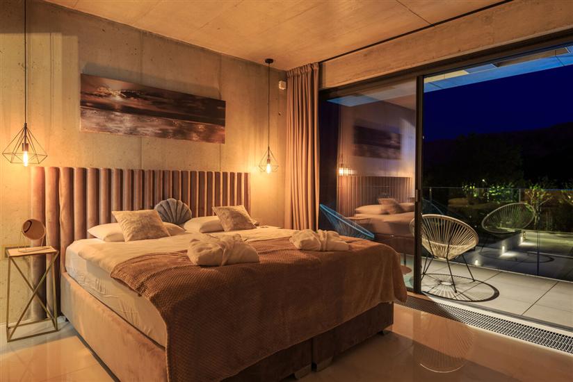 House K1, for 8 persons