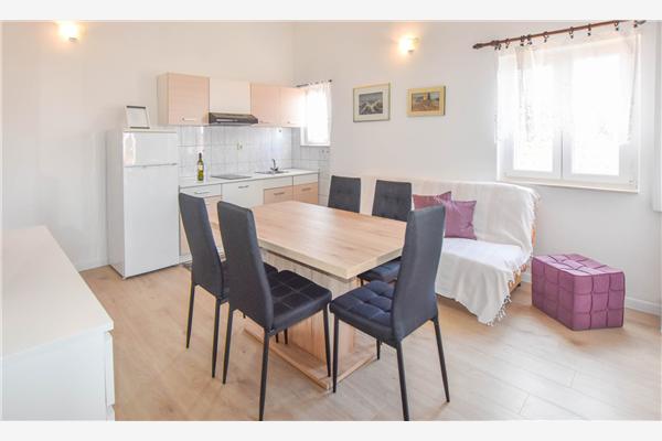 Apartment A2, for 5 persons