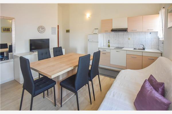 Apartment A2, for 5 persons