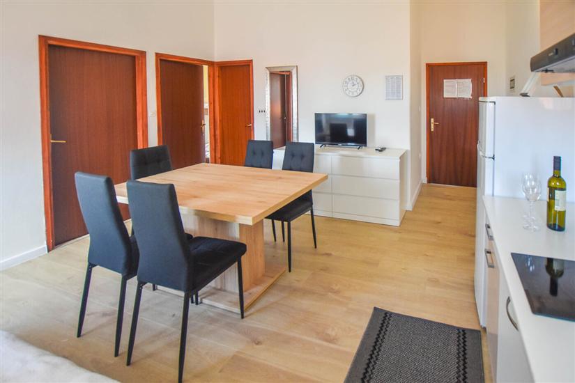 Apartment A2, for 5 persons