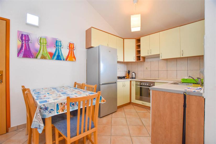 Apartment A2, for 5 persons