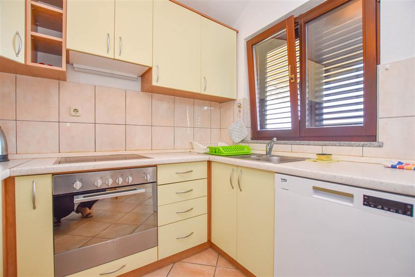 Apartment A2, for 5 persons