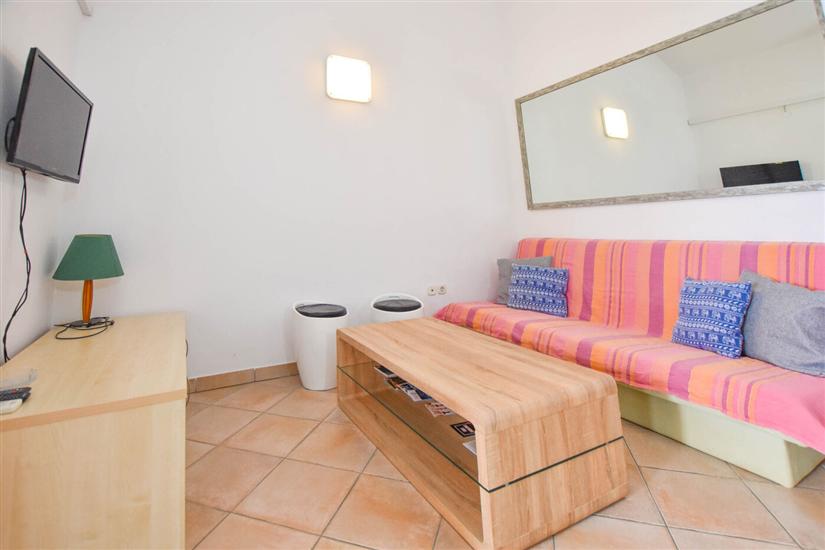 Apartment A2, for 5 persons