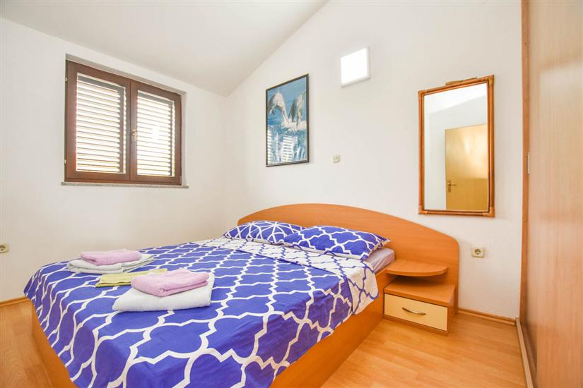 Apartment A2, for 5 persons