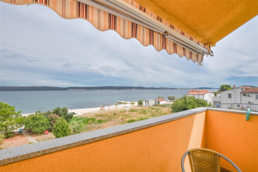 Apartment A2, for 5 persons