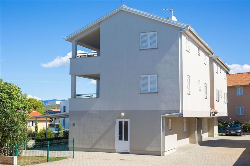 Apartment Nadica