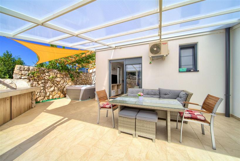 Apartment A1, for 3 persons