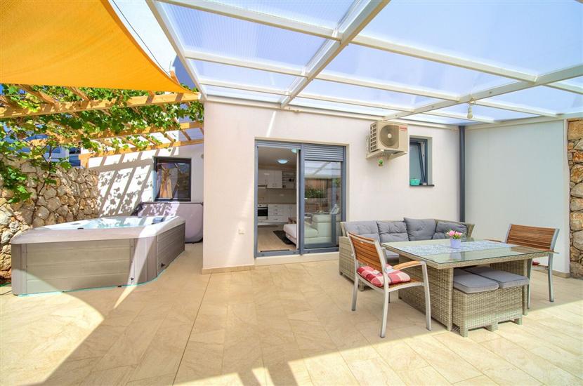 Apartment A1, for 3 persons