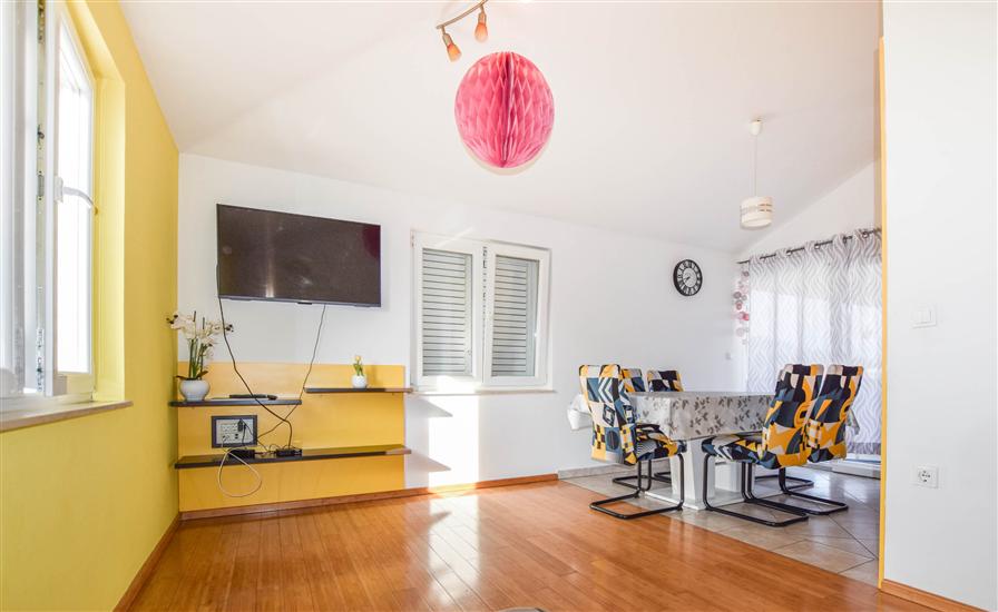 Apartment A1, for 6 persons